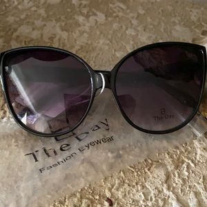 Women’s sunglasses